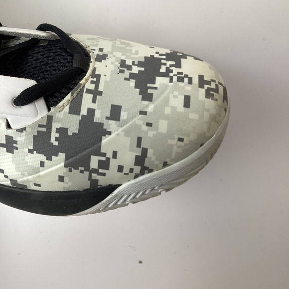 Under Armour Digital Camo Basketball Shoes Men High Top Athletic Sneakers - Picture 9 of 14